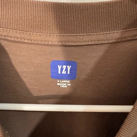 GAP Brown Short Sleeve Tee - Picture 2 of 3